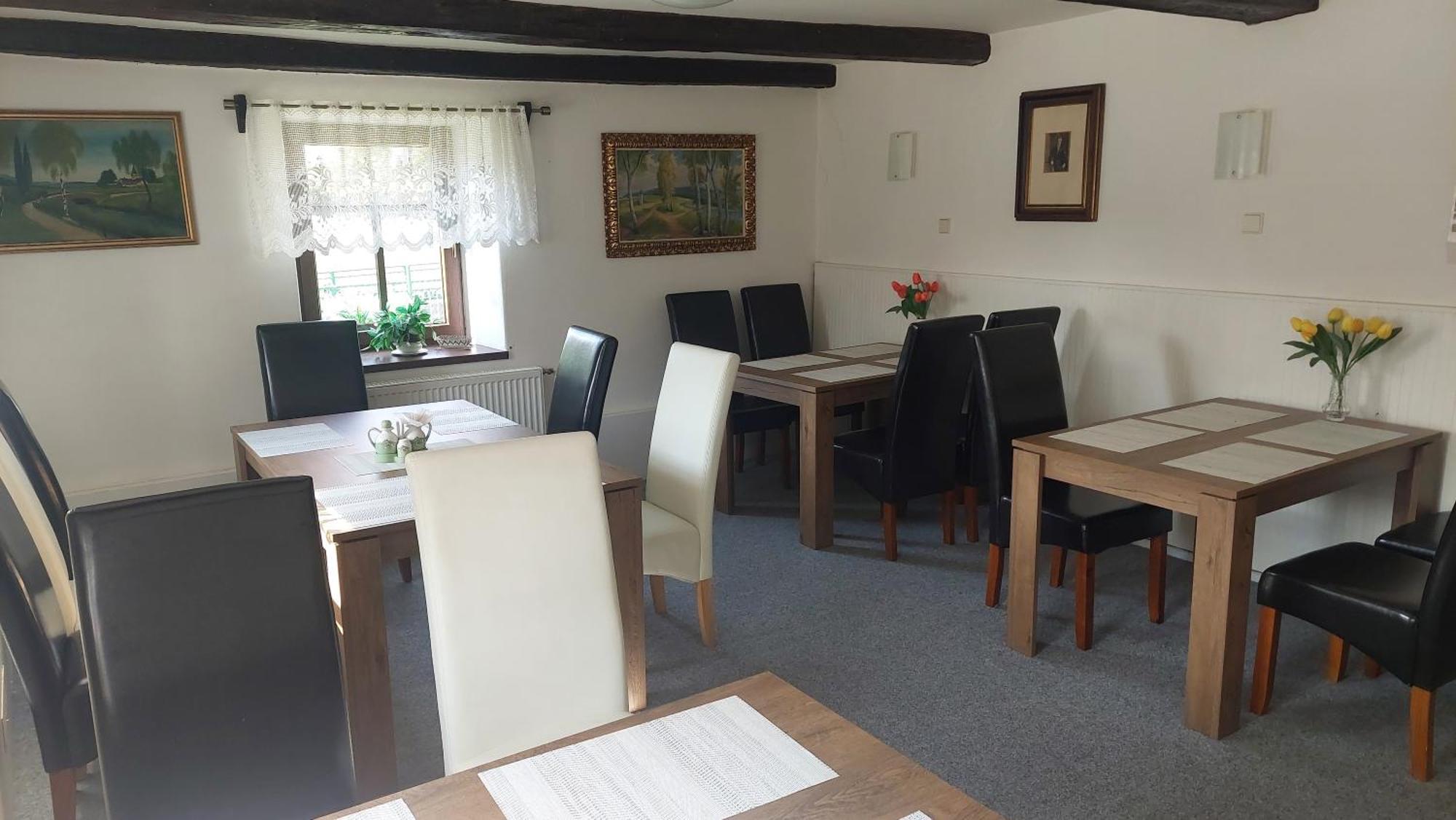 Penzion A Restaurace U Strnada Klatovy Eksteriør bilde